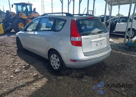 2010 Hyundai Elantra Touring Gls z USA, uszkodzony, nr VIN KMHDC8AE4AU074366
